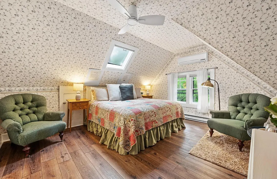 Brook Farm Inn-1