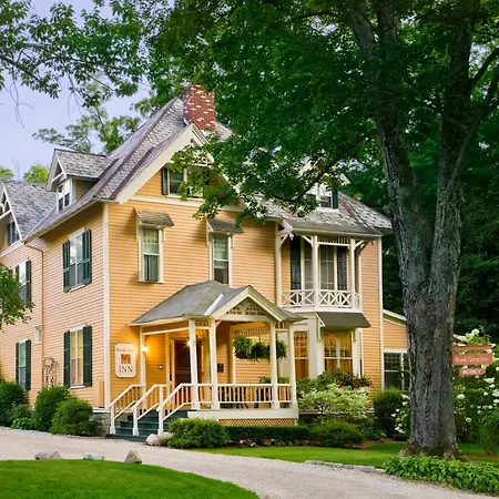 Brook Farm Inn-3